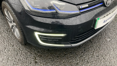 Volkswagen Golf 99kW e-Golf 35kWh 5dr Auto Electric Hatchback